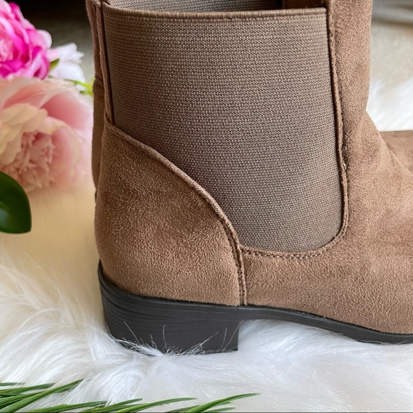 Slip On Brown Boots - Picture 8 of 9